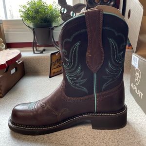 Women’s Ariat “Fatbaby Heritage” Leather Boots NWT with box. Never worn.